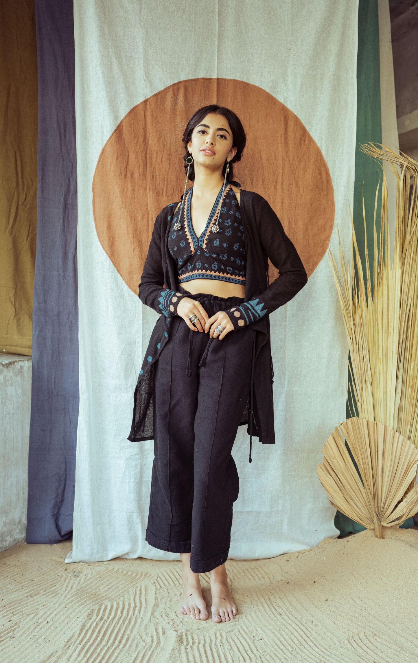 Coal Mine Black Notch Collar Cropped Blazer - Tijoreebynikita