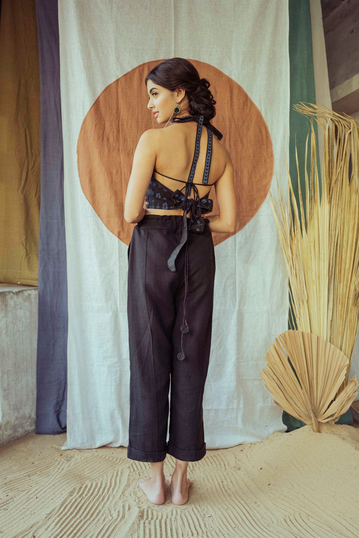 Coal Mine Black Trousers With Pockets - Tijoreebynikita