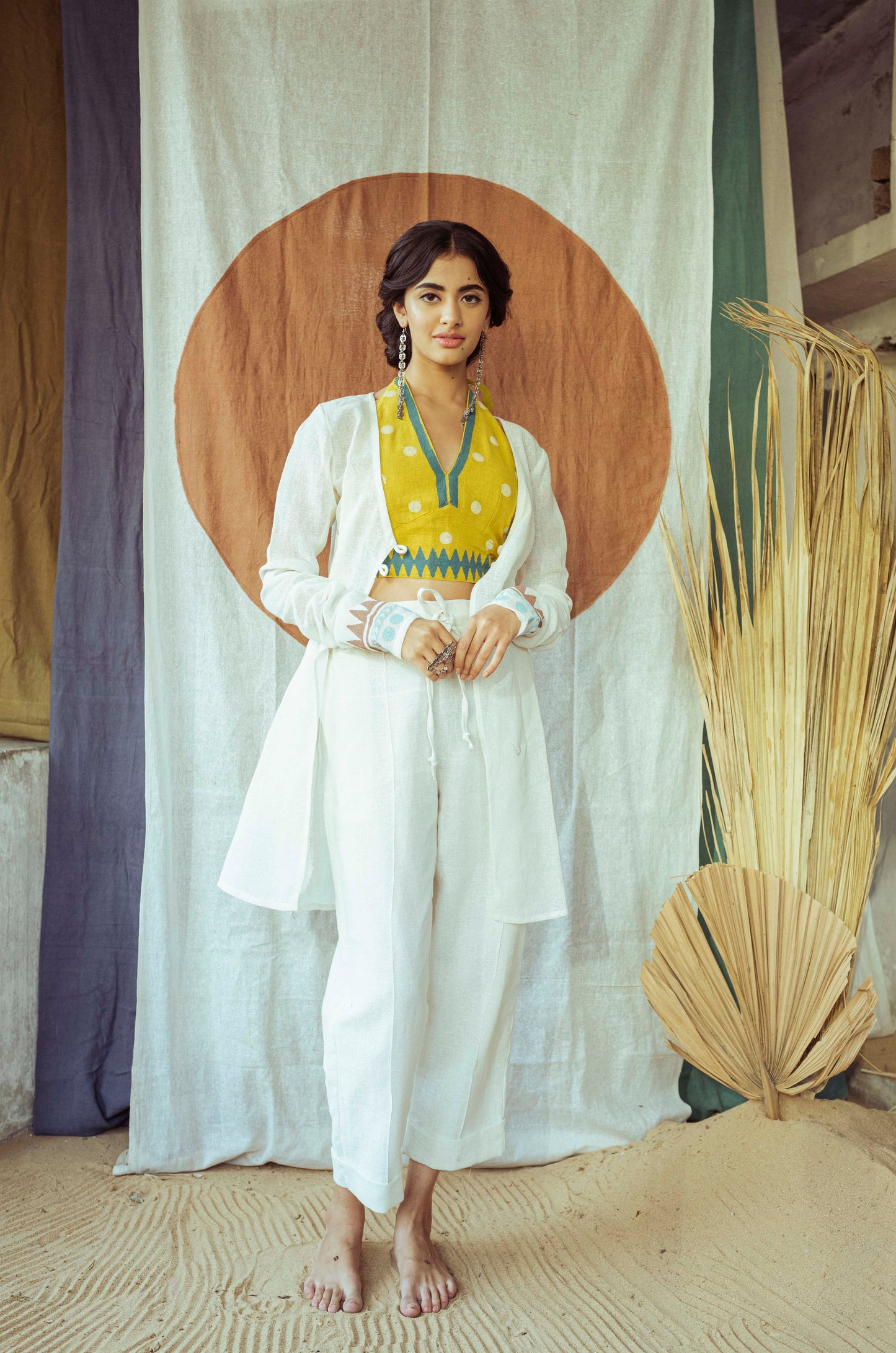 Raw White Trousers With Pockets - Tijoreebynikita