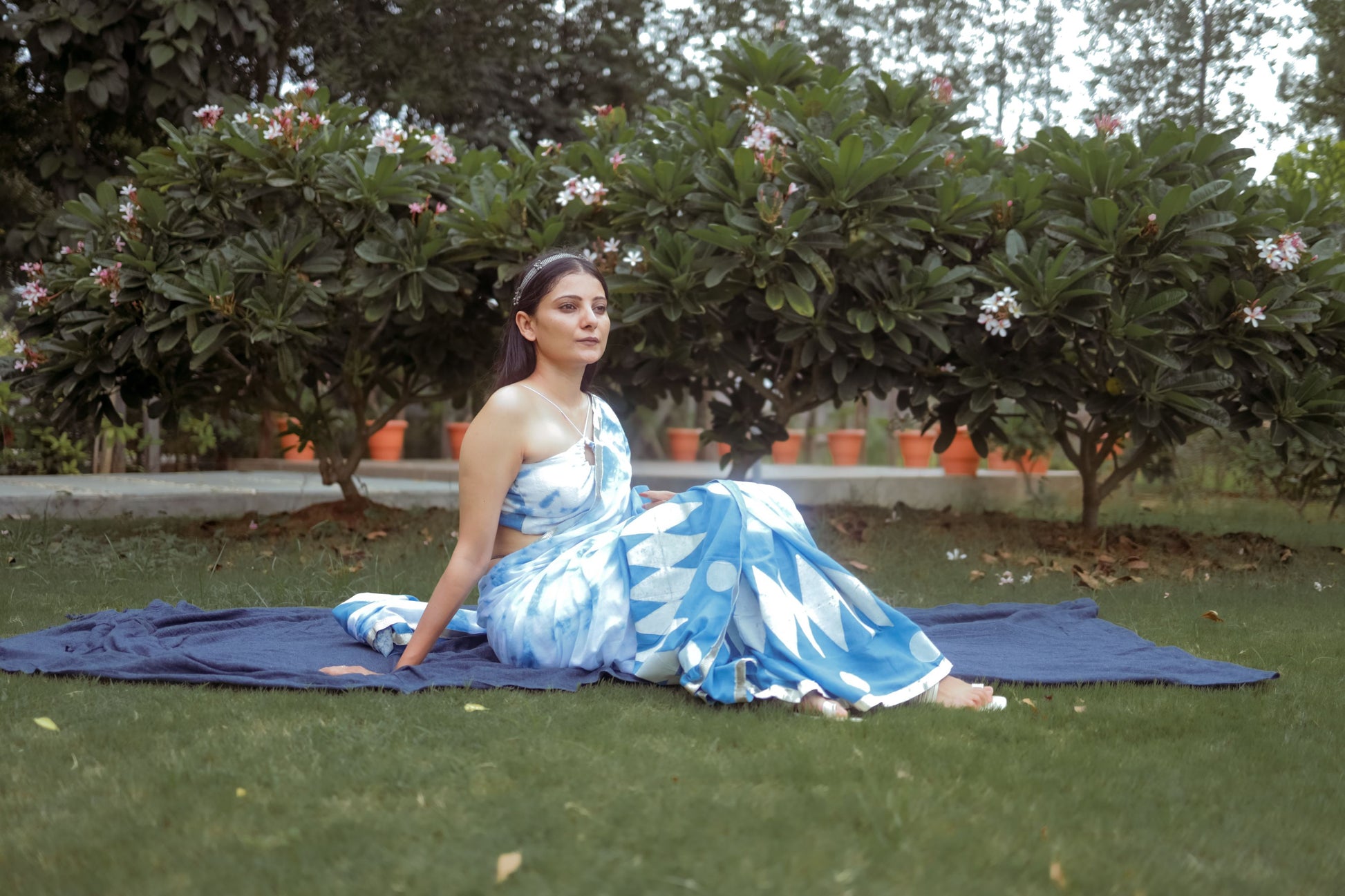 Blue & White Hand Block Printed Tie-Dye Saree With Custom Jute Crop Top - Tijoreebynikita