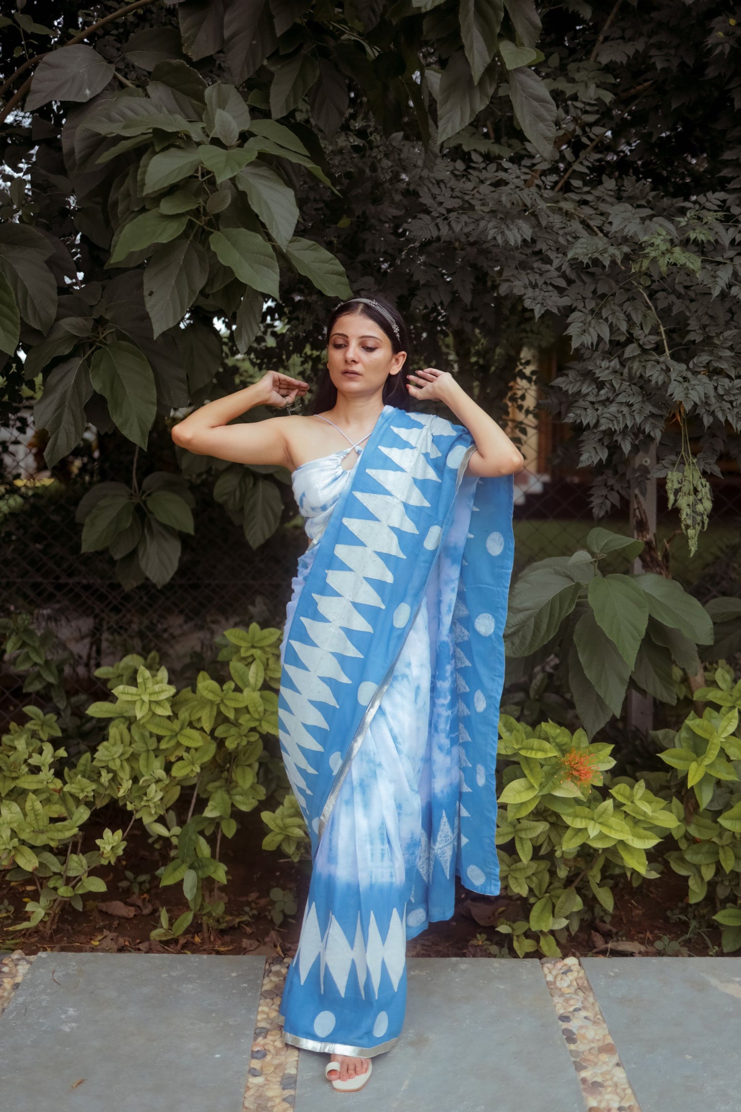 Blue & White Hand Block Printed Tie-Dye Saree With Custom Jute Crop Top - Tijoreebynikita