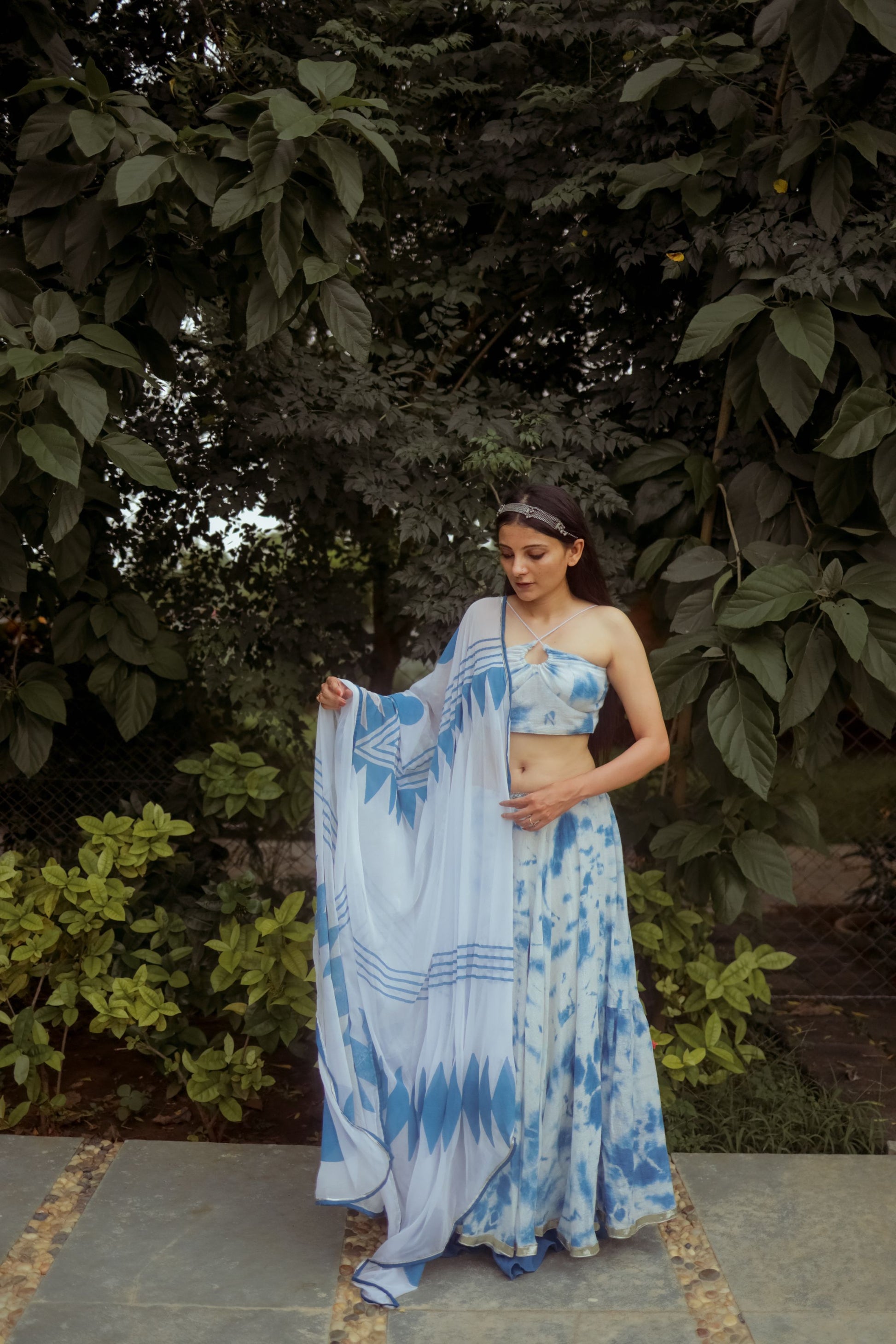 Blue & White Hand Block Printed Tie-Dye Saree With Custom Jute Crop Top - Tijoreebynikita