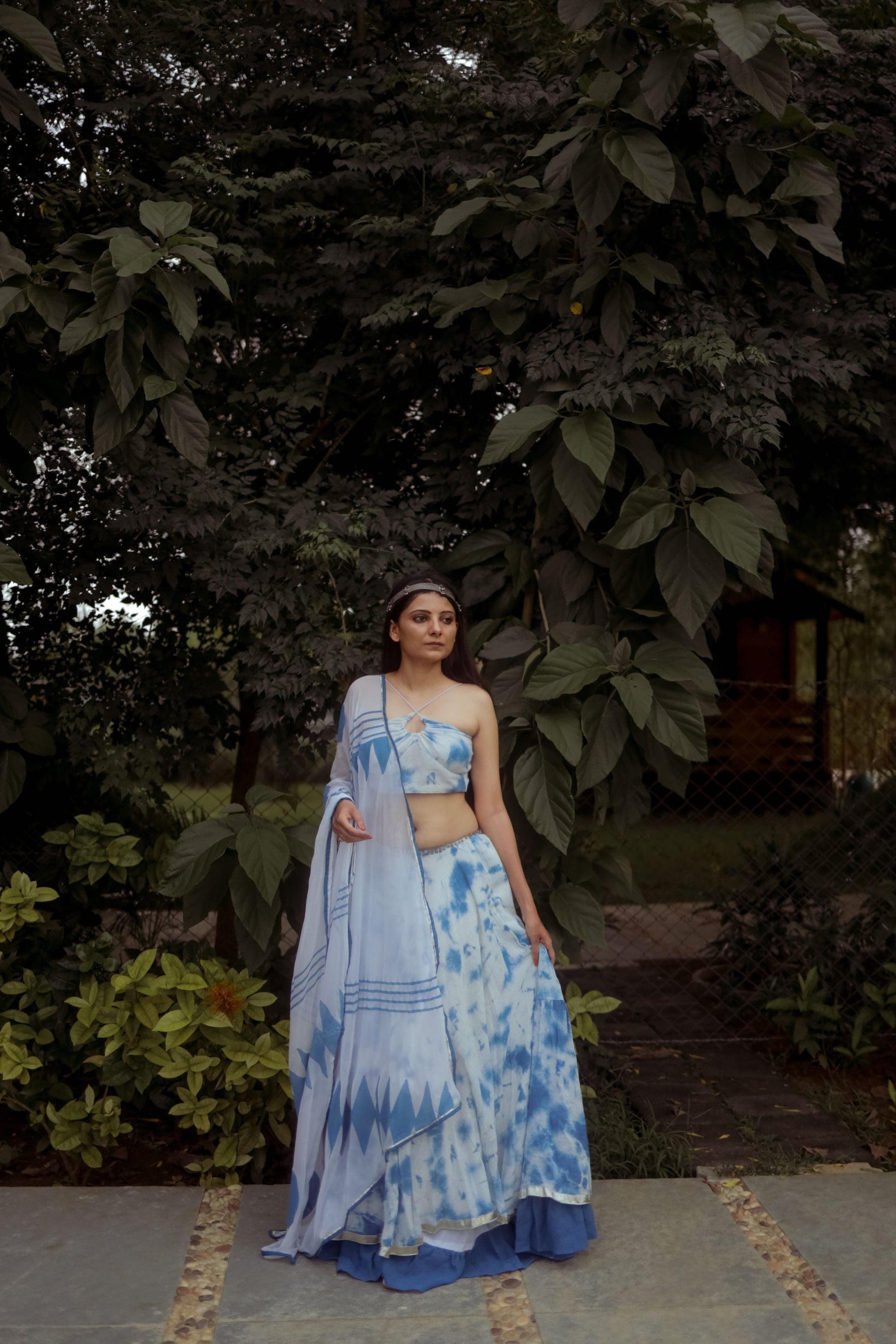 Blue & White Hand Block Printed Tie-Dye Saree With Custom Jute Crop Top - Tijoreebynikita