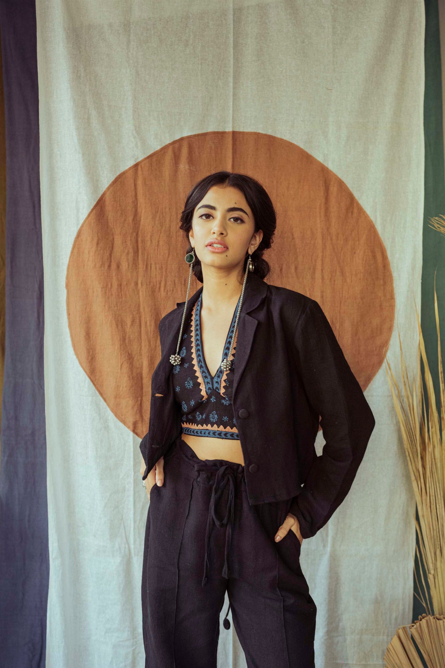 Coal Mine Black Notch Collar Cropped Blazer - Tijoreebynikita