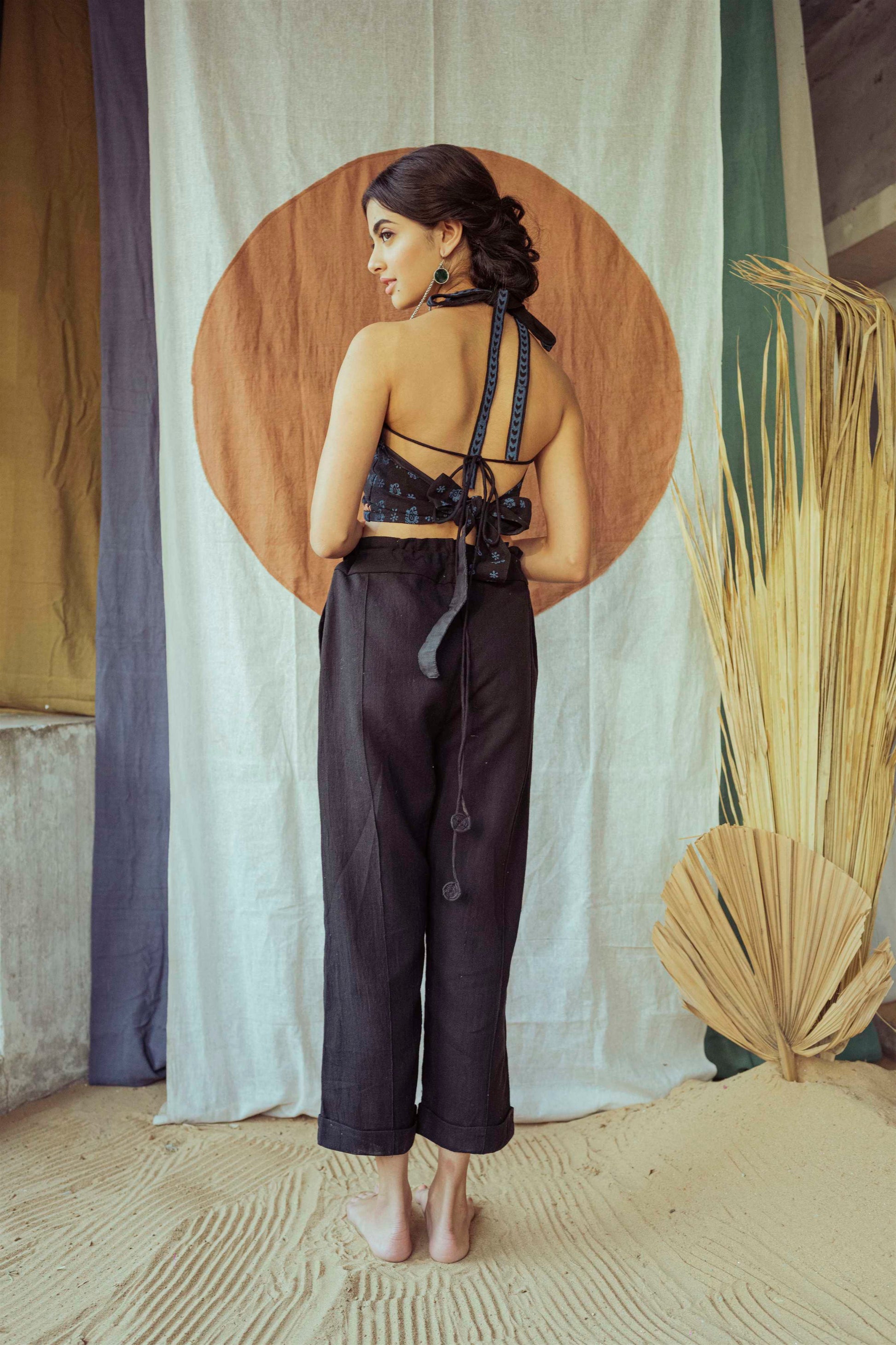 Coal Mine Black Trousers With Pockets - Tijoreebynikita